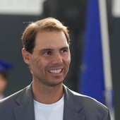Rafa Nadal scende in campo… con un calice in mano: nasce 'El Tenista', il vino del campione Rafa Nadal scende in campo… con un calice in mano: nasce 'El Tenista', il vino del campione