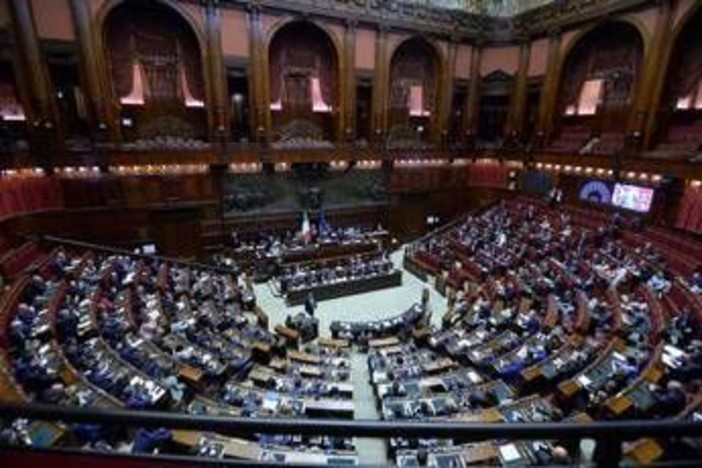 STASERA Servizio militare obbligatorio o volontario, ecco le proposte in stand-by in Parlamento STASERA Servizio militare obbligatorio o volontario, ecco le proposte in stand-by in Parlamento