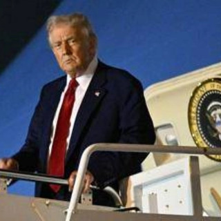 Trump: &quot;Dazi funzionano, vinceremo&quot;. Da Londra a Tokyo, chi vuole trattare con Usa