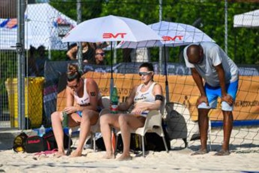 Caso Beach volley, accesa discussione tra tecnico Martins e Chiara They, Fipav: "Immagini inaccettabili"