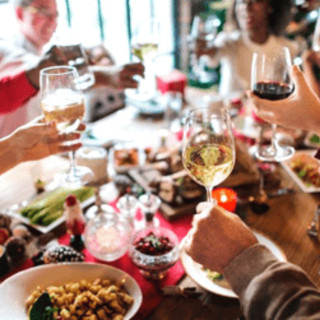 Natale, sale la spesa per i cenoni: dipende solo dai prezzi? Natale, sale la spesa per i cenoni: dipende solo dai prezzi?