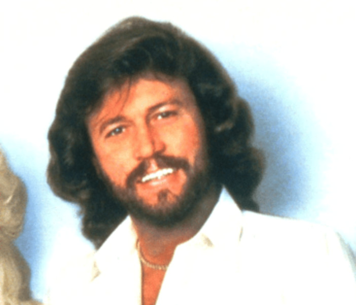 Barry Gibb vittima di fake new, i fan piangono (per errore) l'ultimo Bee Gees ancora in vita Barry Gibb vittima di fake new, i fan piangono (per errore) l'ultimo Bee Gees ancora in vita