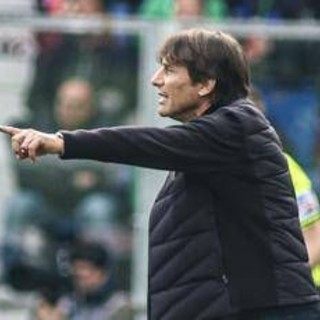 Antonio Conte smentisce un suo immediato ritorno in panchina: "Non ci sono trattative in fase avanzata" Antonio Conte smentisce un suo immediato ritorno in panchina: "Non ci sono trattative in fase avanzata"