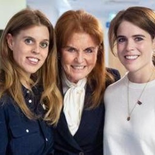 Che ne sarà di Fergie, Beatrice ed Eugenia dopo l'inchiesta su Andrew e Epstein? Che ne sarà di Fergie, Beatrice ed Eugenia dopo l'inchiesta su Andrew e Epstein?