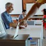 Svizzera al voto per due referendum, verso bocciatura proposta limite popolazione