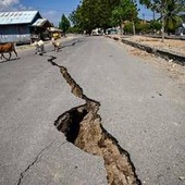 Terremoto in Indonesia, nuova scossa di magnitudo 5.6: continua l'emergenza Terremoto in Indonesia, nuova scossa di magnitudo 5.6: continua l'emergenza
