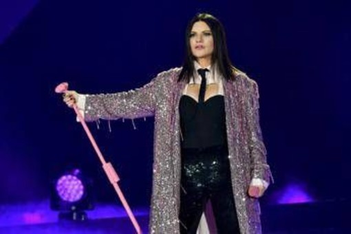 Laura Pausini confessa: &quot;Dopo aver venduto milioni di dischi sono rimasta senza niente&quot;