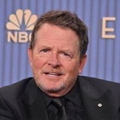 Michael J. Fox, standing ovation agli Emmy Awards: "Accettare il Parkinson non vuol dire arrendersi"