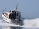 Savona, coppia in difficoltà in acqua ad Andora: bagnino si tuffa per salvarli, ma muore insieme all'uomo