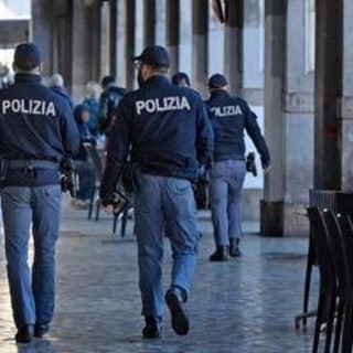 Cortei 30 ottobre a Roma e Milano, attese migliaia di persone: allerta su nuove azioni 'spacca e fuggi' Cortei 30 ottobre a Roma e Milano, attese migliaia di persone: allerta su nuove azioni 'spacca e fuggi'