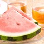 Anguria frutto dell'estate, istruzioni per l'uso: "Anche semi e buccia si possono mangiare"
