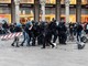 Guerriglia a Milano, ai domiciliari uno dei maggiorenni arrestati per scontri e altri quattro in carcere: la decisione del Gip Guerriglia a Milano, ai domiciliari uno dei maggiorenni arrestati per scontri e altri quattro in carcere: la decisione del Gip