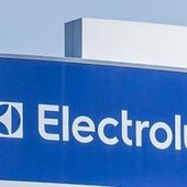 Electrolux, Urso: "Nuovo piano entro ottobre, prossimo tavolo il 29 al Mimit" Electrolux, Urso: "Nuovo piano entro ottobre, prossimo tavolo il 29 al Mimit"