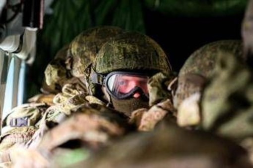 Ue, allarme per le operazioni ibride russe: cresce il timore di attacchi con vittime Ue, allarme per le operazioni ibride russe: cresce il timore di attacchi con vittime