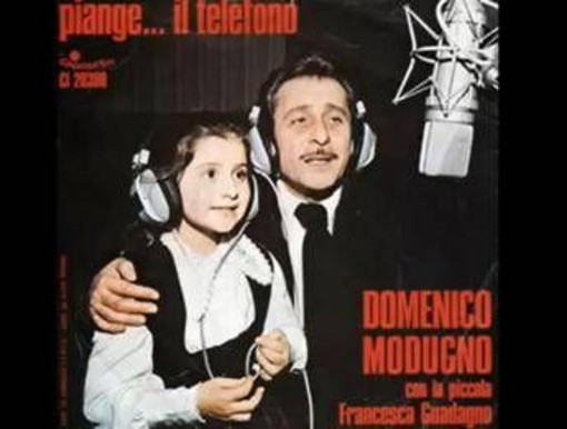 'Piange il telefono', 50 anni fa Modugno fece commuovere l'Italia