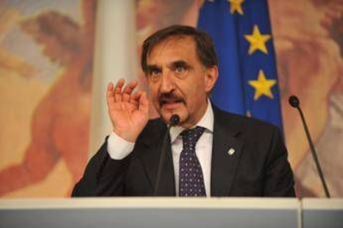 La Russa: &quot;Con Emirati rapporto che funziona, basato su serietà e correttezza&quot;