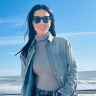 Sanremo 2026, Laura Pausini è pronta: "Non permetterò a nessuno di rovinare questo momento" Sanremo 2026, Laura Pausini è pronta: "Non permetterò a nessuno di rovinare questo momento"