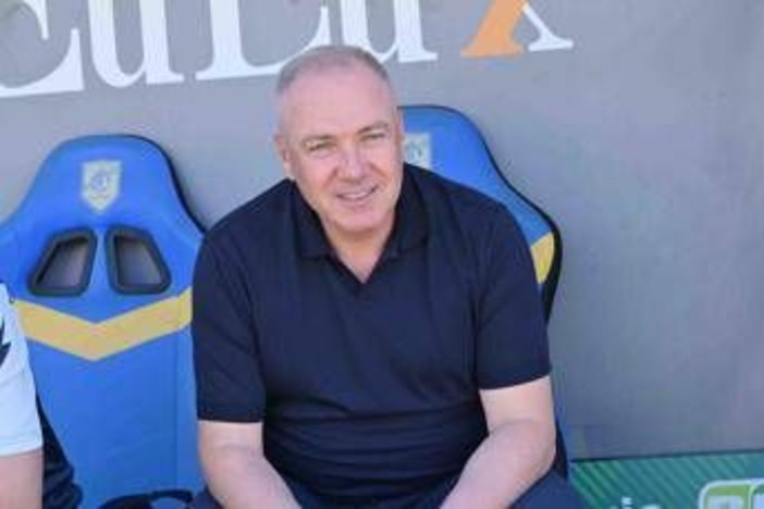 Alvini: "Vendevo suole di scarpe, ora festeggio la Serie A con il mio Frosinone" Alvini: "Vendevo suole di scarpe, ora festeggio la Serie A con il mio Frosinone"