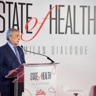 Tajani: "Governo stabile attrae investimenti" Tajani: "Governo stabile attrae investimenti"
