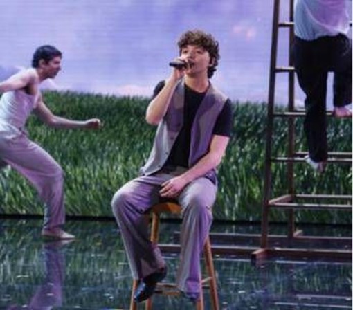 Amici 2025, chi è il vincitore Lorenzo Salvetti: da X Factor al trionfo