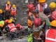 Miracolo in Nepal, estratti vivi due operai rimasti intrappolati in una galleria 9 giorni dopo l'alluvione