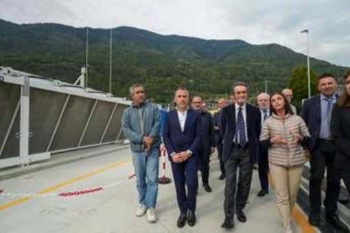 Trasporti: H2iseO, presidente Fontana e assessore Lucente in visita a impianti idrogeno