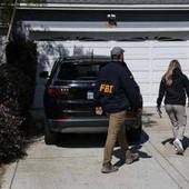 Attentato a Washington, Allen e il manifesto contro Trump: "Stop ai suoi crimini"