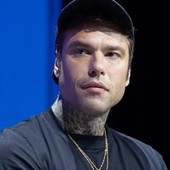 Fedez in pronto soccorso a Milano, rapper arrivato in ambulanza Fedez in pronto soccorso a Milano, rapper arrivato in ambulanza