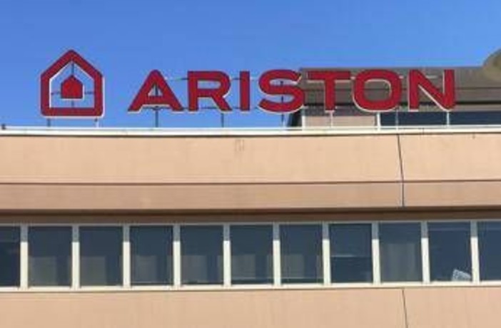 Riello torna in mani italiane, Urso: "Con Ariston si rafforza il Made in Italy"