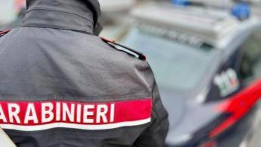 Donna precipita dal balcone nel Catanzarese, fermato il marito