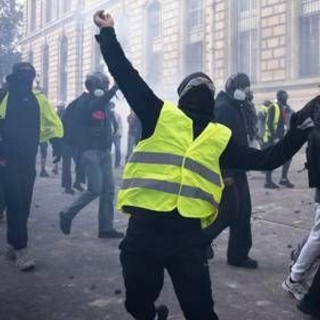 Francia, Gilet Gialli: "Domani in piazza, solo i regimi vietano le proteste" Francia, Gilet Gialli: "Domani in piazza, solo i regimi vietano le proteste"