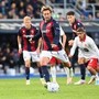 Serie A, il Bologna vince 2-1 in rimonta sul Monza: Pobega e Bernardeschi su rigore stendono i brianzoli