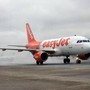 Malore per il copilota, volo Easyjet rientra a 20 minuti dal decollo Malore per il copilota, volo Easyjet rientra a 20 minuti dal decollo