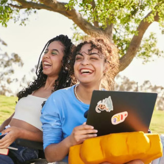 Amazon lancia Prime a metà prezzo per i giovani e l’11° Prime Day