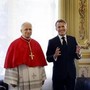 Papa: "Stop a corsa armamenti, possesso armi nucleari non è garanzia di sicurezza". Macron: "La Francia è dalla parte della pace"
