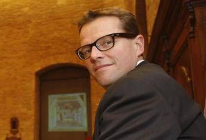 Morte David Rossi, consulenti su stato emotivo: "Era preoccupato ma nessun elemento porta a suicidio" Morte David Rossi, consulenti su stato emotivo: "Era preoccupato ma nessun elemento porta a suicidio"