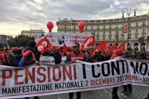 Pensioni, sale ancora l'età con la legge di Bilancio: il sistema è socialmente sostenibile?