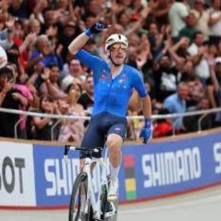 Mondiali su pista, Viviani chiude la carriera alla grande: vince l'oro nell'eliminazione Mondiali su pista, Viviani chiude la carriera alla grande: vince l'oro nell'eliminazione