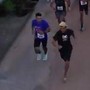 Brasile, corre una gara ubriaco e in ciabatte. Premiato con una medaglia al traguardo