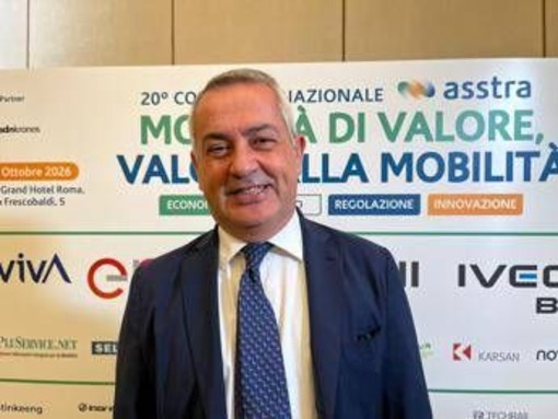 Colamussi (FS Sistemi Urbani): "Più servizi e tecnologia per convincere gli italiani a lasciare l'auto" Colamussi (FS Sistemi Urbani): "Più servizi e tecnologia per convincere gli italiani a lasciare l'auto"