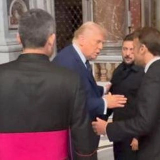 Trump ha 'cacciato' Macron in Vaticano? Cosa ha detto Donald, il video e il labiale