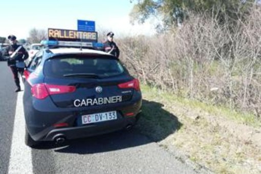 Scontro tra due auto nel Maceratese, due morti