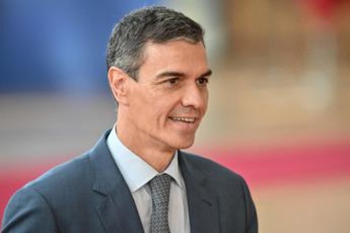Sanchez in vacanza a Lanzarote, pubblica la sua 'playlist'