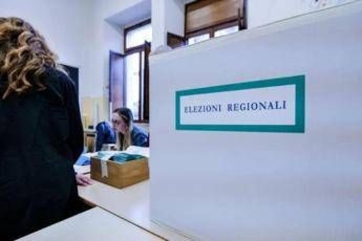 Sondaggio Porta a Porta, Fratelli d'Italia stabile e Pd cala Sondaggio Porta a Porta, Fratelli d'Italia stabile e Pd cala