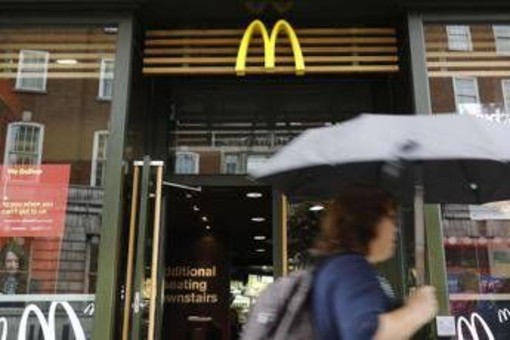 Era commesso al McDonald's, 50 anni dopo... apre sei ristoranti Era commesso al McDonald's, 50 anni dopo... apre sei ristoranti