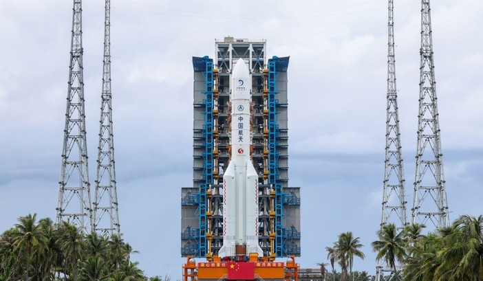 La Cina si prepara al lancio della sonda lunare Chang’e-7 La Cina si prepara al lancio della sonda lunare Chang’e-7