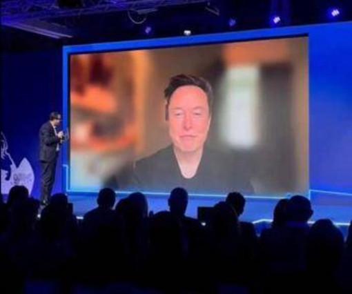 Lega, Salvini al Congresso: &quot;Noi collante del governo&quot;. Musk apre a 'dazi-zero' Usa-Ue