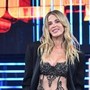 Alessia Marcuzzi contro il tabù della menopausa: "Mi vergognavo, mi sentivo meno donna e meno sexy"