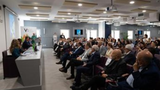 Università, inaugurato Centro servizi clinici psicologici in Ateneo Vanvitelli, è il primo del Sud Italia Università, inaugurato Centro servizi clinici psicologici in Ateneo Vanvitelli, è il primo del Sud Italia