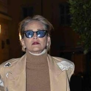 Sharon Stone piange il fratello Michael, l'attore è morto dopo una lunga malattia Sharon Stone piange il fratello Michael, l'attore è morto dopo una lunga malattia